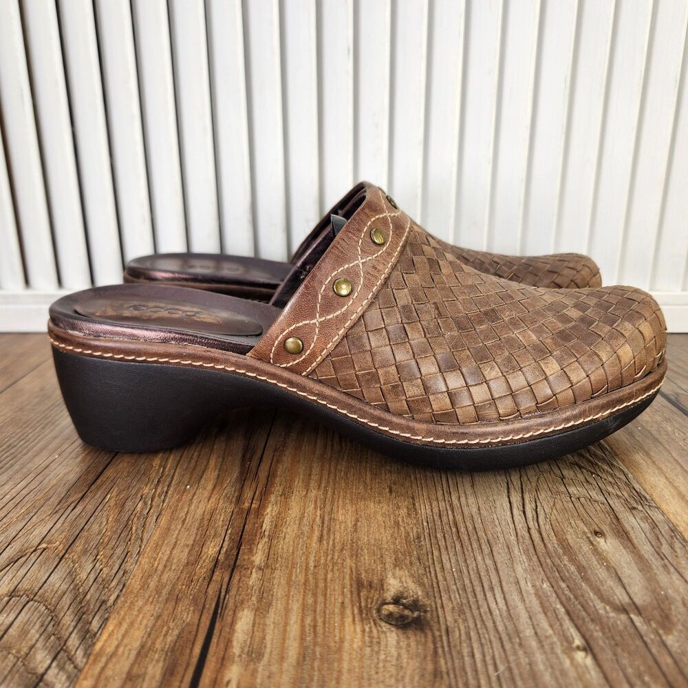 ECCO Studded Boho Mules Womens Size 8.5 EU 39 Brown Leather Basket Weaved Shoes